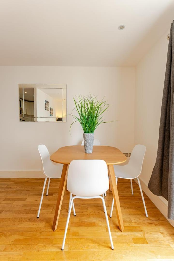 Brand New Flat In Central London With Car Park Bagian luar foto