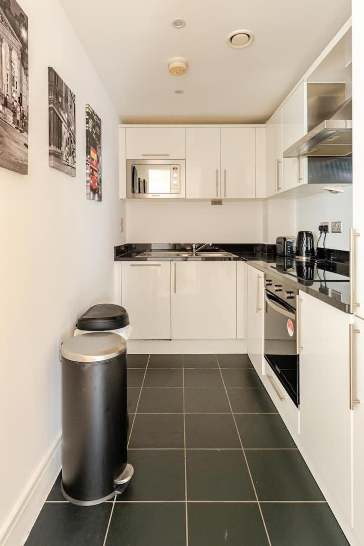 Brand New Flat In Central London With Car Park Bagian luar foto